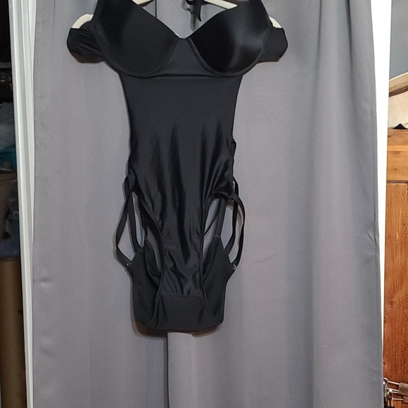 unbranded Other - Black cutout one piece swimsuit Juniors XXL